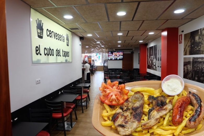 El cubo del tapeo, la mejores nuevas tapas en Mollet del Vallès,Barcelona, gran terraza de verano 2017, tel. 930 16 13 54.