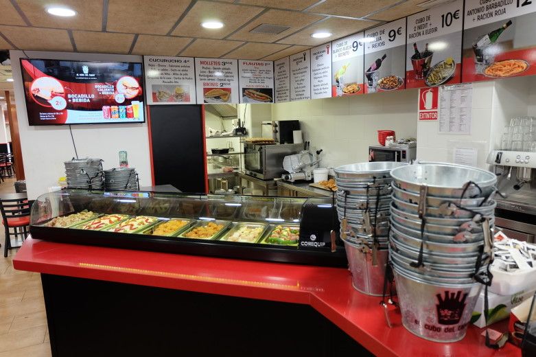 El cubo del tapeo, Mollet del Vallès,Barcelona, las mejores nuevas tapas, gran terraza de verano 2017, tel.930 16 13 54,Comercios Mollet