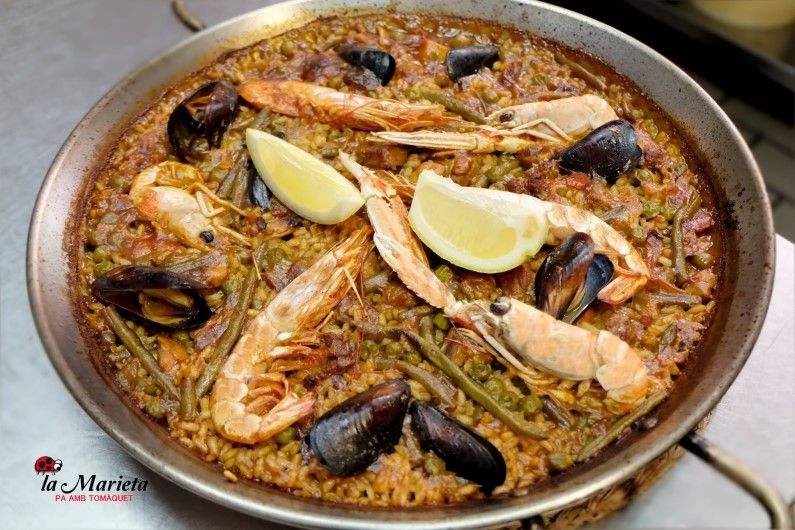 Restaurante La Marieta, en Mollet , paella mixta, íntimo y familiar, aniversarios,cenas románticas, cenas de empresa y celebraciones en Mollet del Vallès, Barcelona