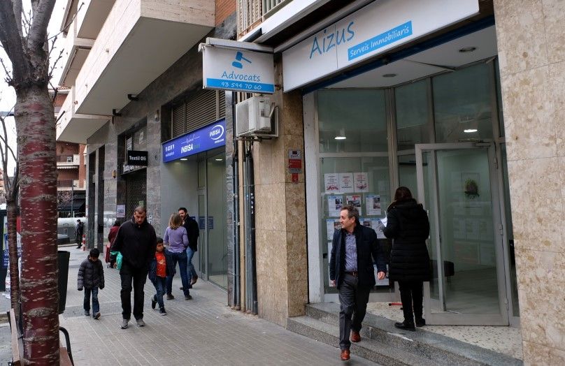Donde alquilar un piso en Ripollet,Aizus servicios Inmobiliaria en Ripollet, Barcelona