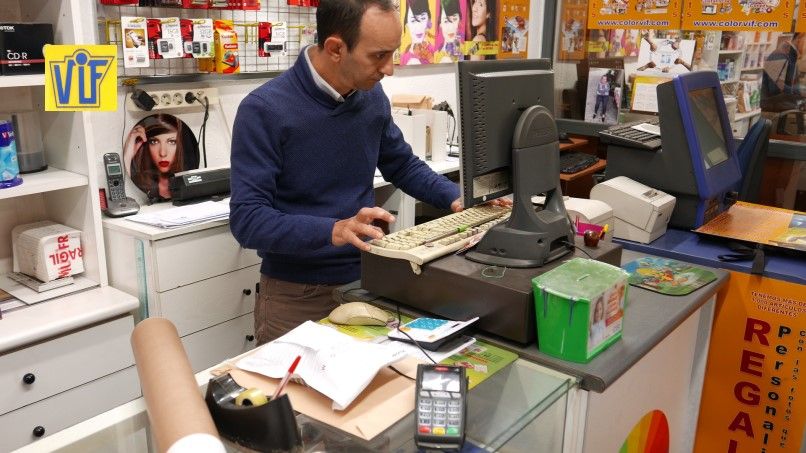 Revelado de carretes y fotos analógico y digital barato en Barcelona, Colorvif