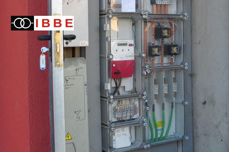 Instaladores de electricidad industrial en Montcada, Barcelona, para empresas.