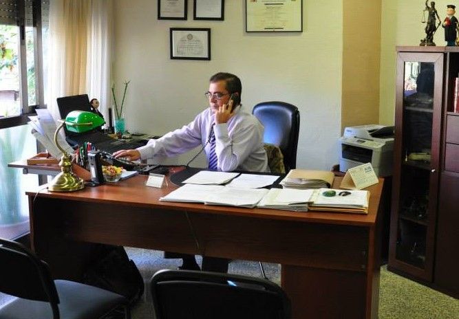 Dónde encontrar un abogado en Derecho Penal en Mollet (Barcelona) urgente 24 horas, Manuel Romero