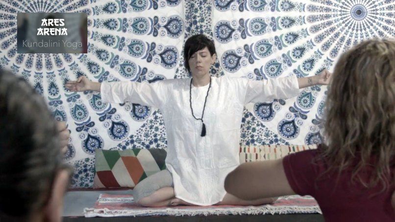 Clases de yoga en Mollet en Ares Arena Pantiquet profesora Kundalini Yoga