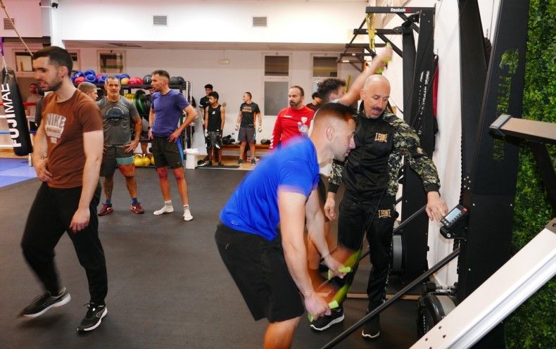 Hyrox en Ares Arena Pantiquet en Mollet entrenador Cristian